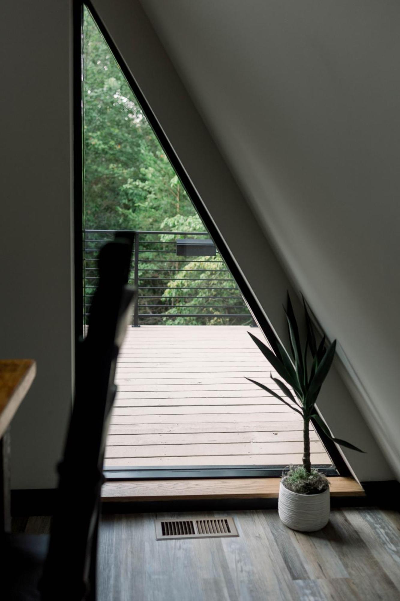 A Frame Of Mind Villa ดาห์ลอนีกา ภายนอก รูปภาพ